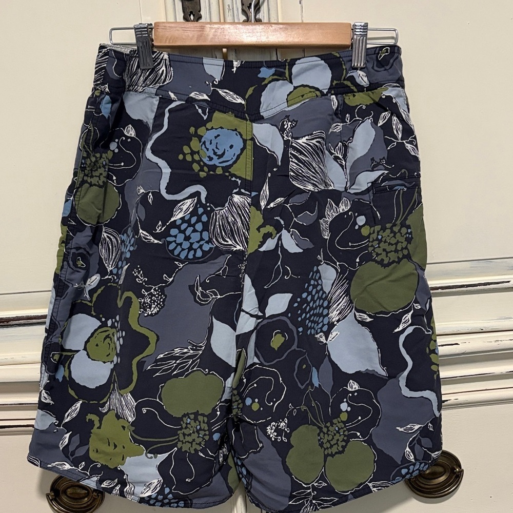 Patagonia Blue and Green Floral Board Shorts - Picture 2 of 4